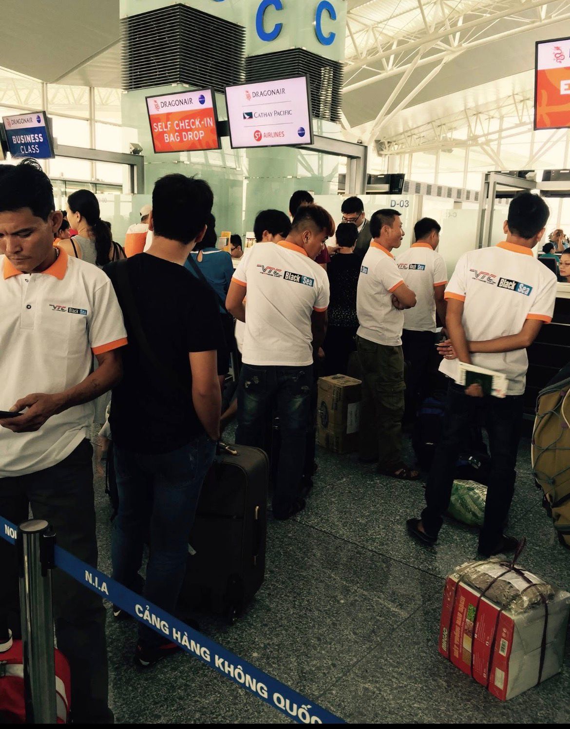 Havalimanında işçi mobilizasyonu ve sevkiyatı